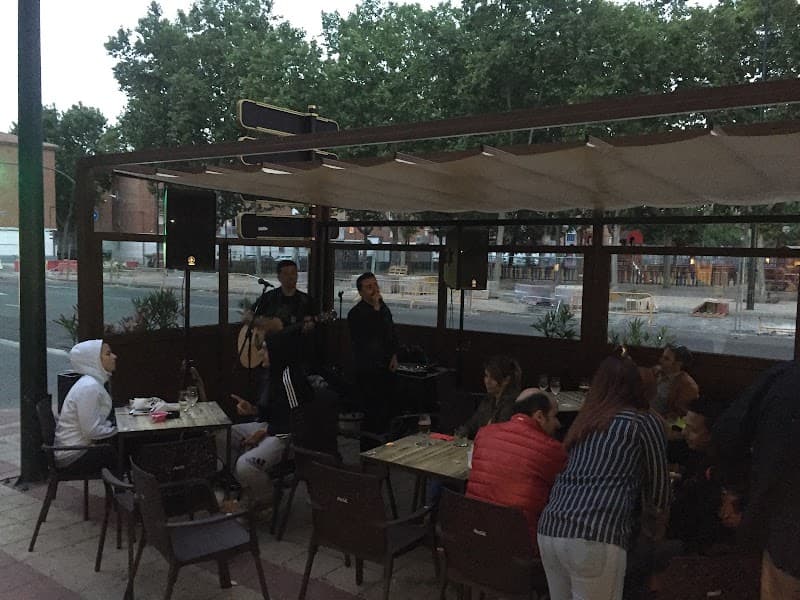 Cerveceria ABERDEEN - bar para ver fútbol en Valladolid
