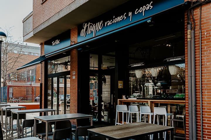 Bar Al Toque "Cascajos", Tortillas, raciones y copas - bar para ver fútbol en Logroño