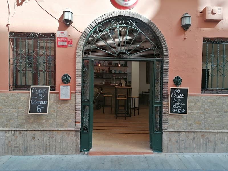Taberna 83 - bar para ver fútbol en Seville