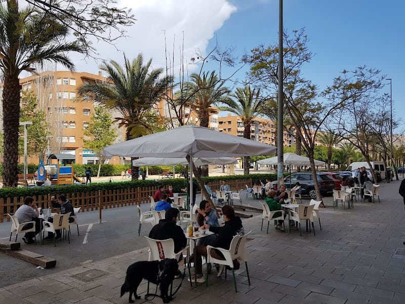Café-Pub Bubyston - bar para ver fútbol en Alicante