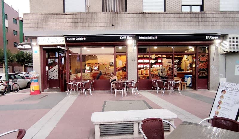 Café-Bar "El Paseo" (Felipe de Dios) - bar para ver fútbol en Valladolid
