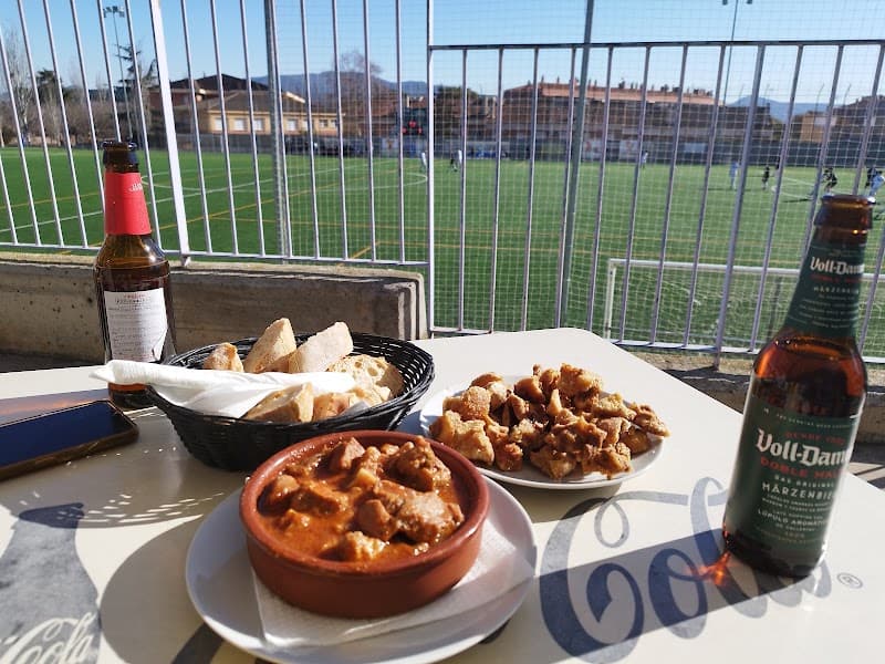 Bar-Restaurant Camp de Futbol Industrial - bar para ver fútbol en Sabadell