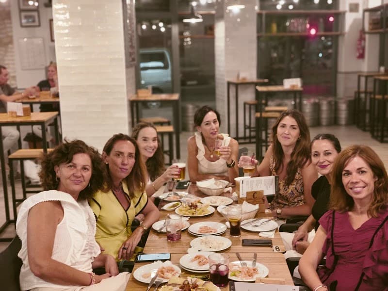 El Serpentín , Cerveceria - bar para ver fútbol en Seville