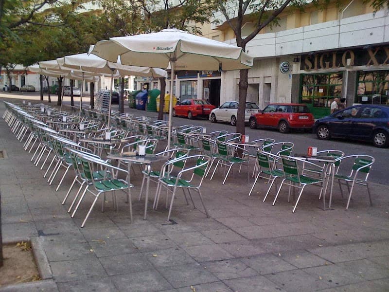 BAR SIGLO XXI - bar para ver fútbol en Badalona
