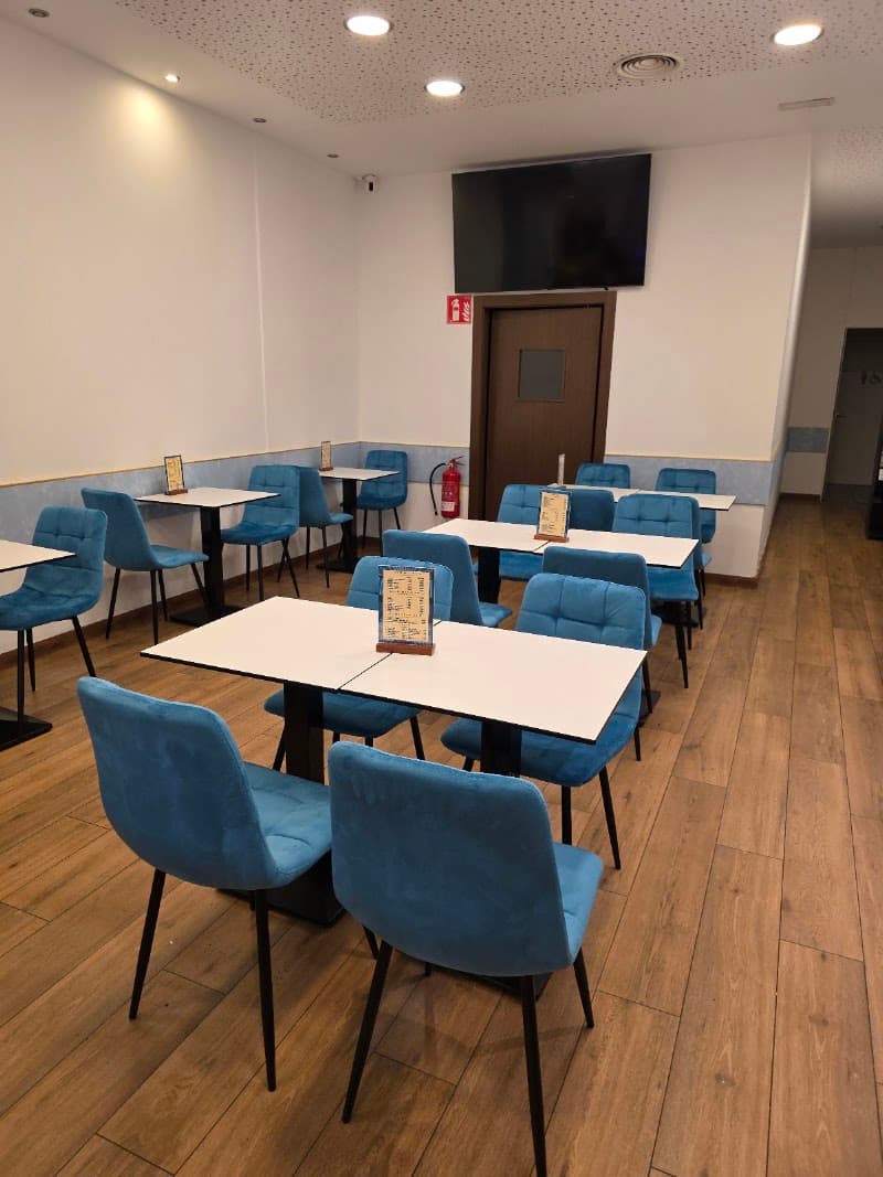 BAR BLAU BAHÍA - bar para ver fútbol en Badalona