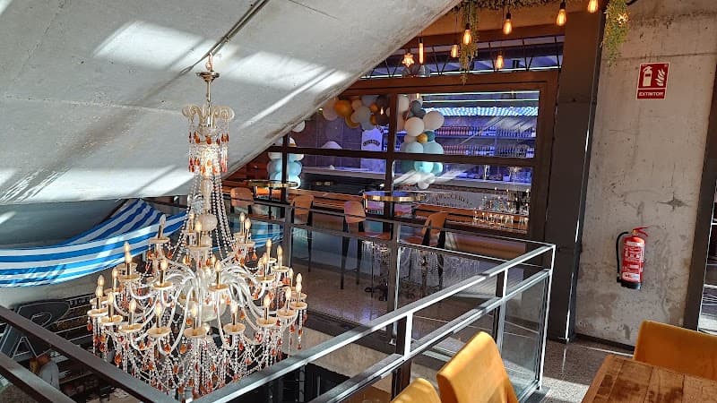 Cervecería El Decano - bar para ver fútbol en Huelva