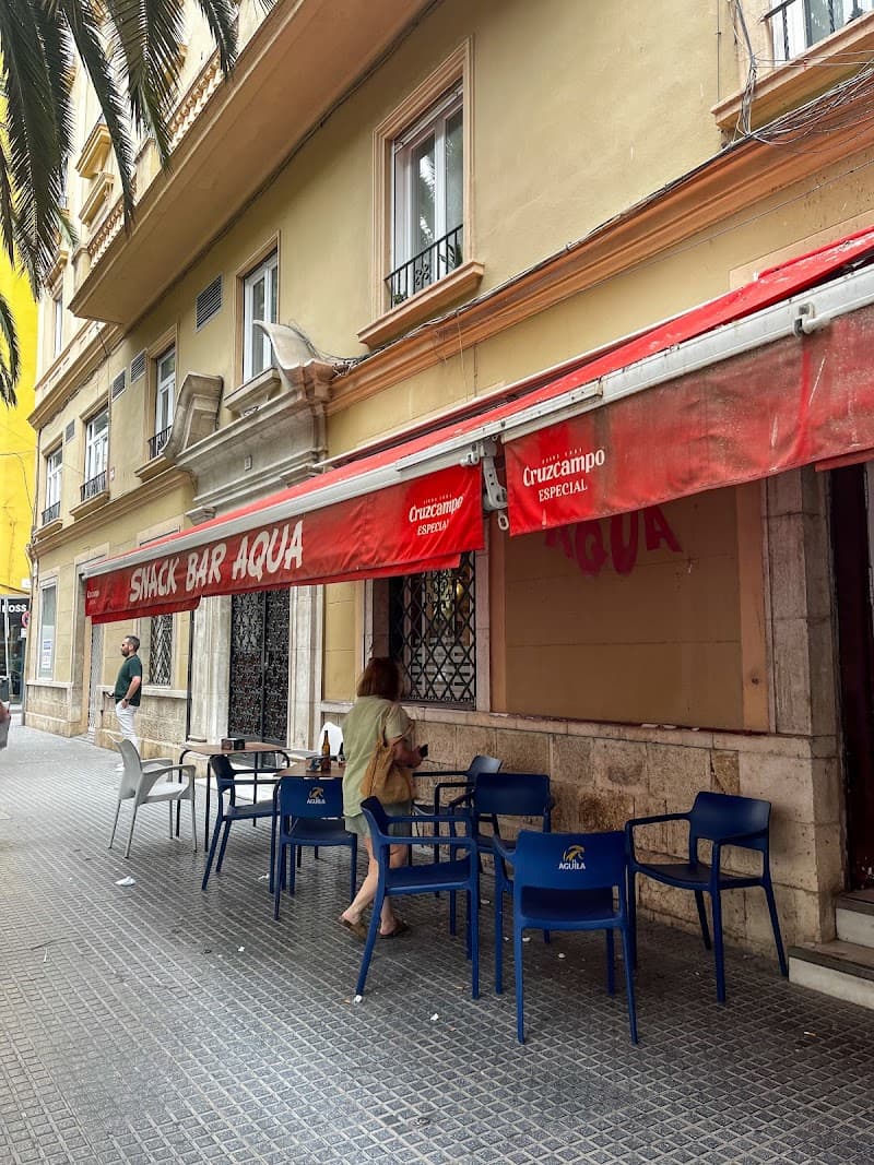 Snack Bar Aqua - bar para ver fútbol en Málaga