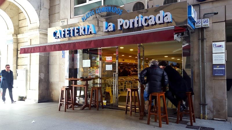 La Porticada Café Bar - bar para ver fútbol en Santander