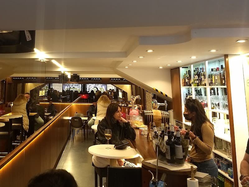 Bar La Tranca - bar para ver fútbol en Vitoria-Gasteiz