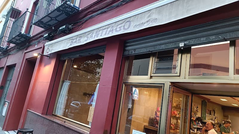 Bar Santiago - bar para ver fútbol en Seville