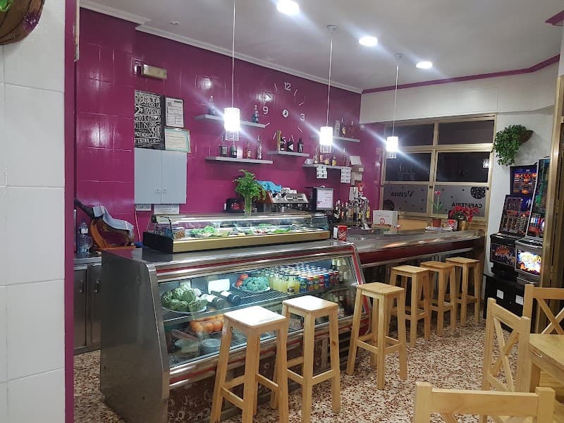 Cafetería - Bar - Nou Venus - bar para ver fútbol en Elche