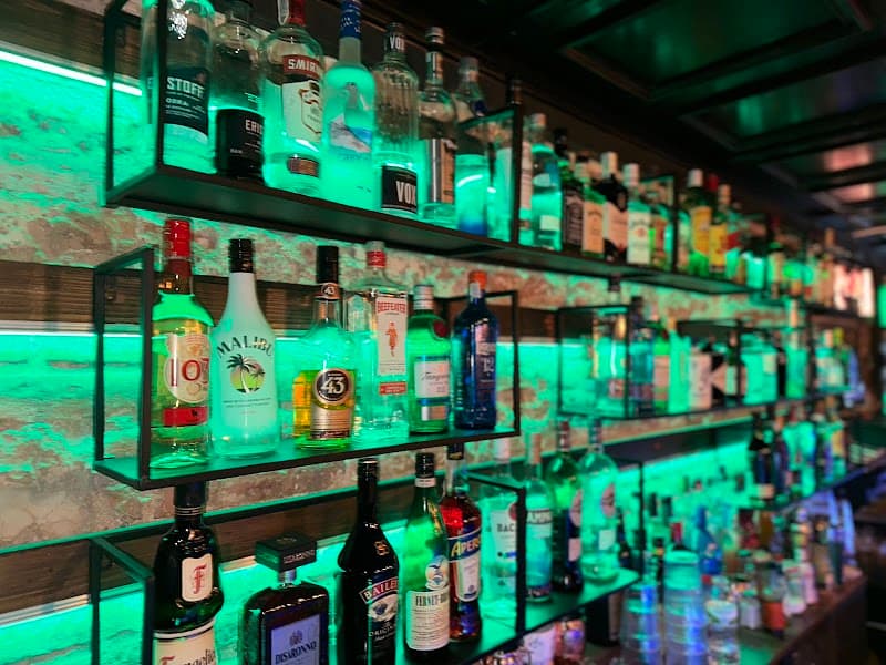 Estrop - bar para ver fútbol en Badalona