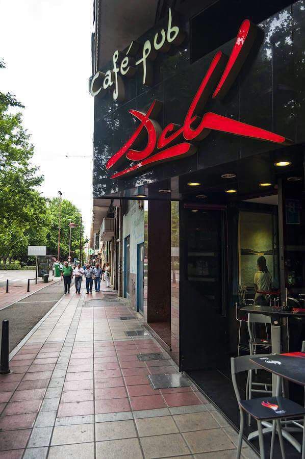 Pub Café Dalí - bar para ver fútbol en Valladolid