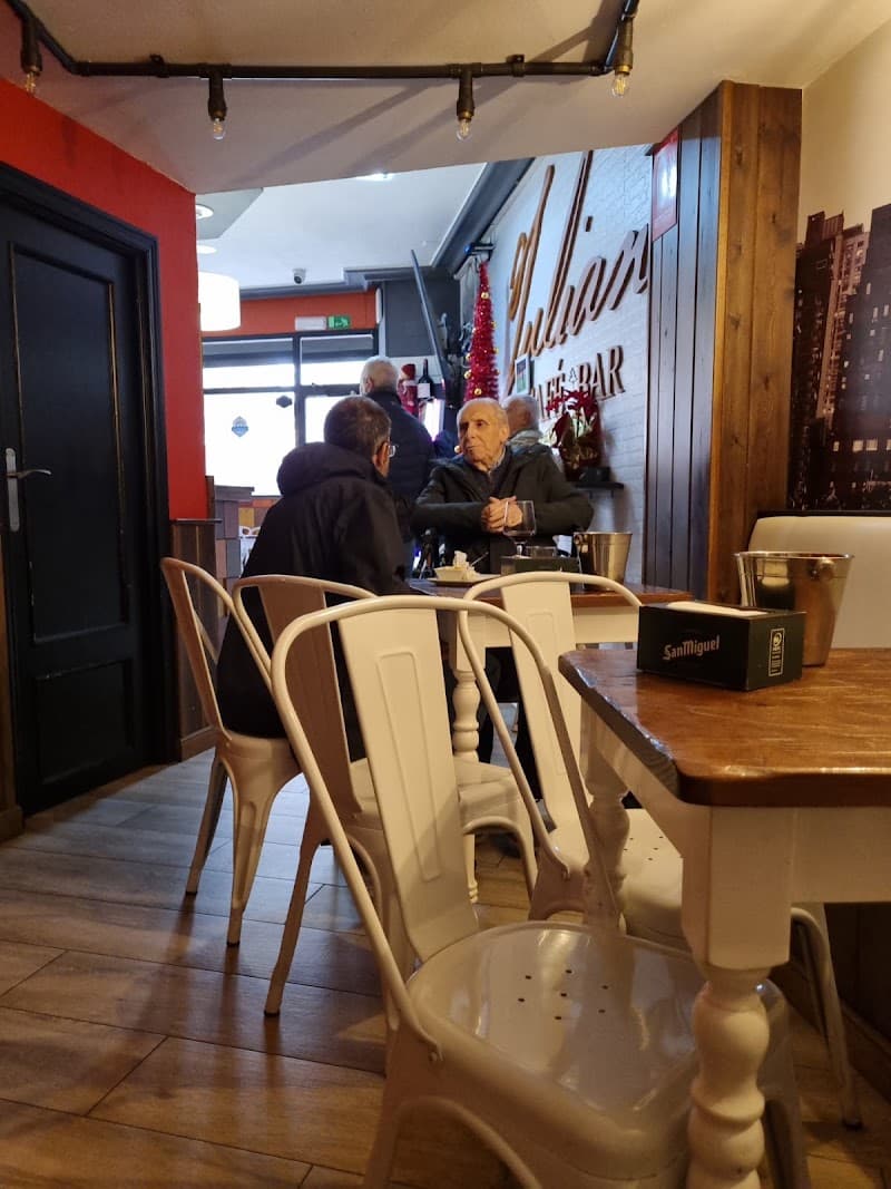 Bar Julián - bar para ver fútbol en Salamanca