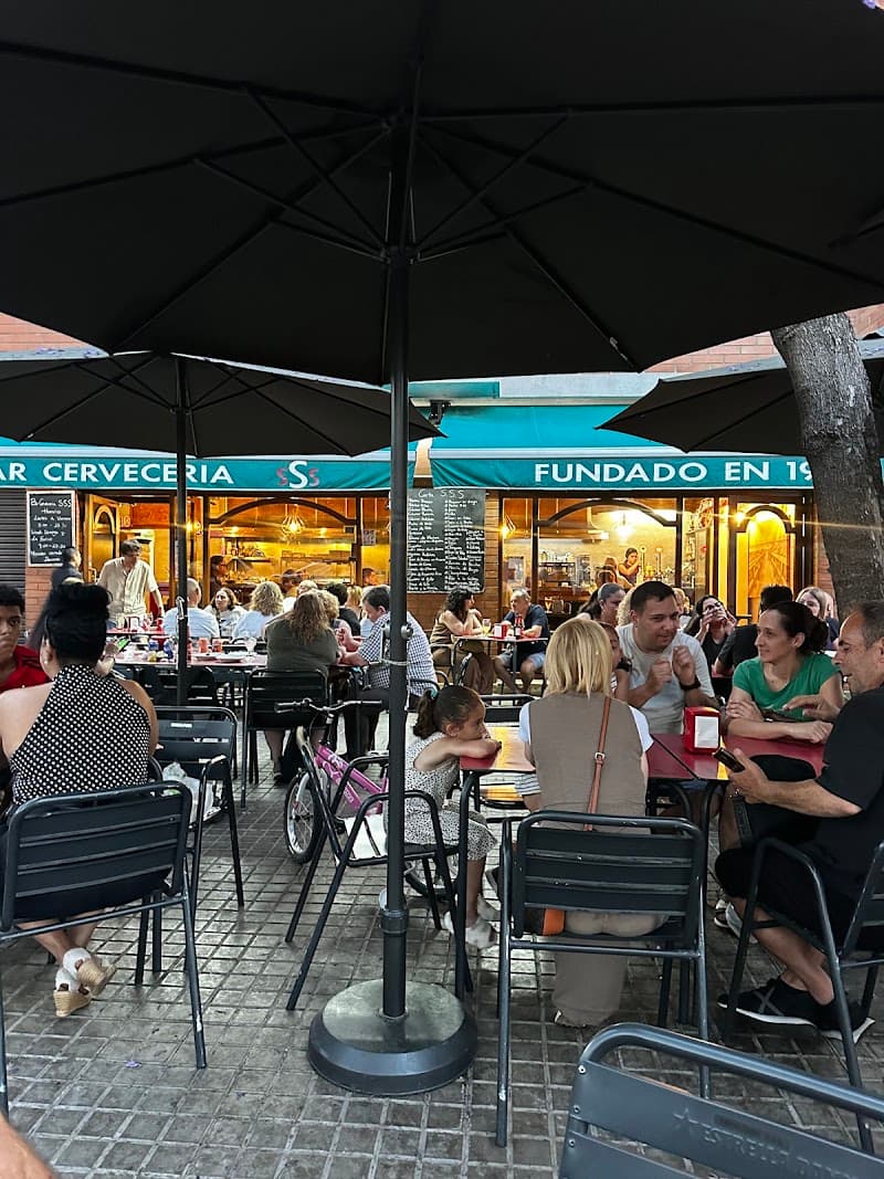 Bar Cerveceria SSS - bar para ver fútbol en Badalona