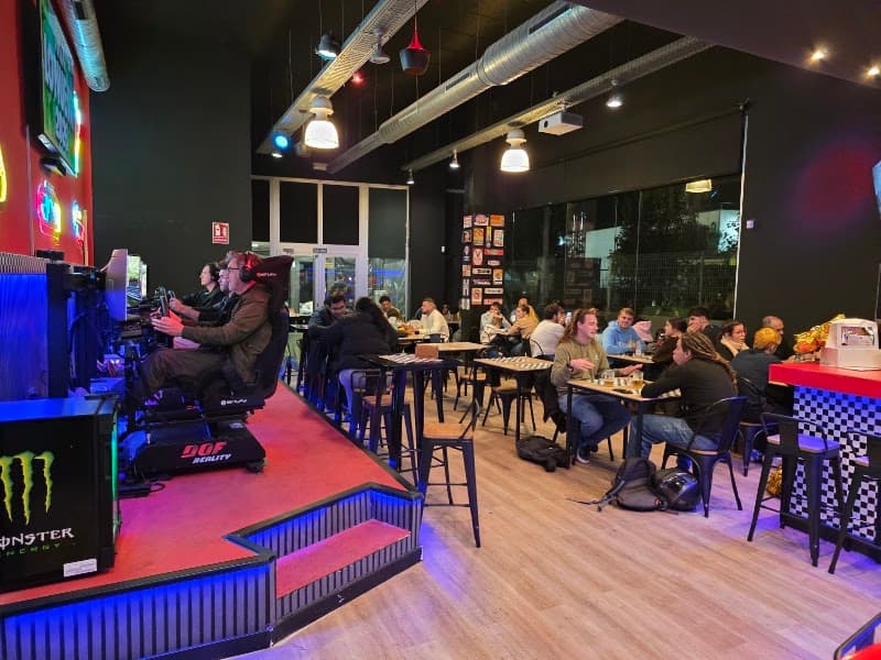 Eracers Sim Racing Bar Palma - bar para ver fútbol en Palma de Mallorca