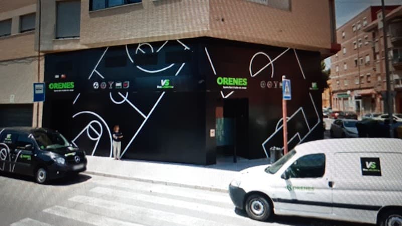 Orenes Sports Bar & Salón de Juego - bar para ver fútbol en Cartagena