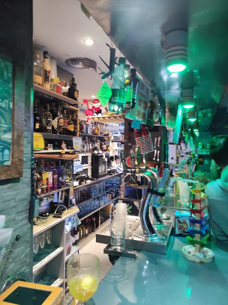 Poza 42 taberna - bar para ver fútbol en Bilbao