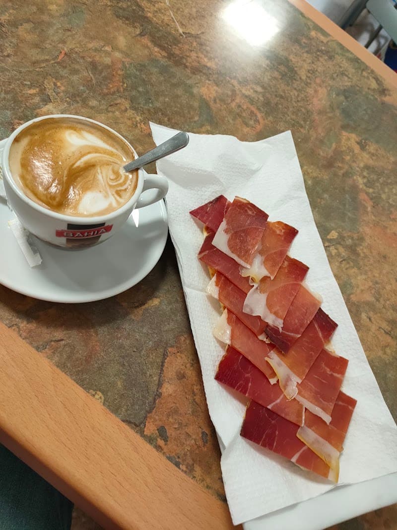 Cafe Bar Segovia - bar para ver fútbol en Elche