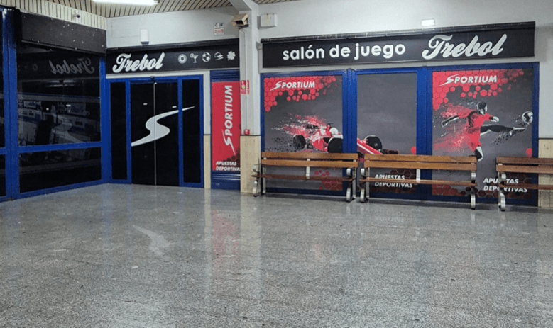 Trébol Barbus Sport Café & Salón de Juego - bar para ver fútbol en Murcia