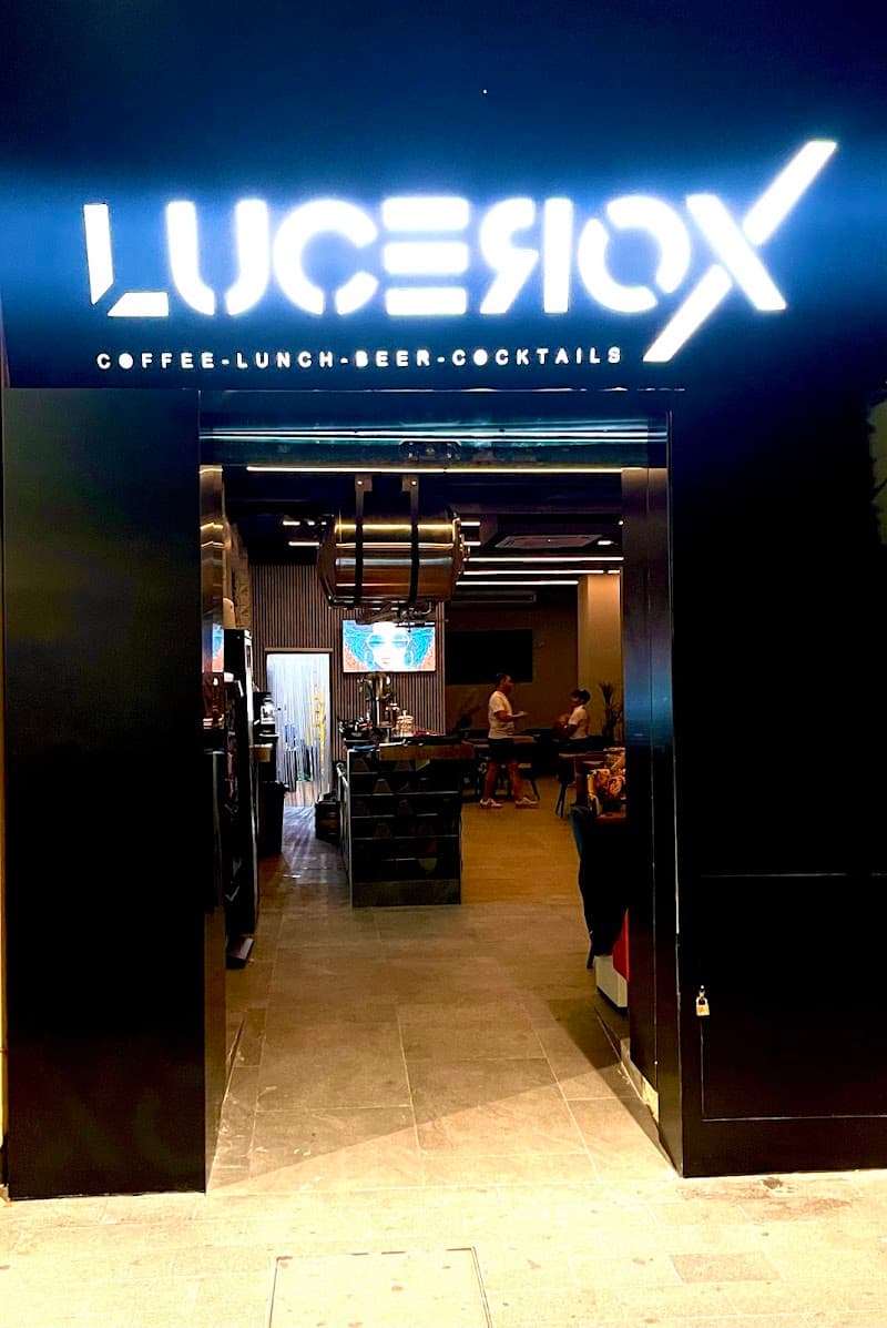 LuceroX cafeteria bar pub copas cervezas alicante centro - bar para ver fútbol en Alicante