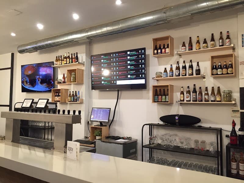 Hoppy - Craft Beer House - bar para ver fútbol en Zaragoza