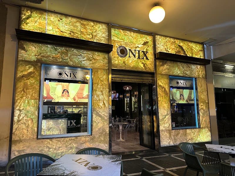 Onix - bar para ver fútbol en Huelva