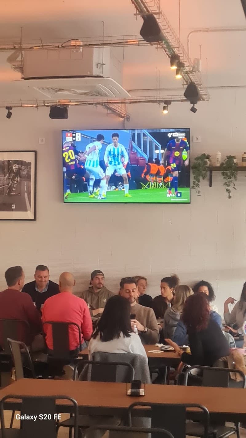 A REBUFO - bar para ver fútbol en Alicante