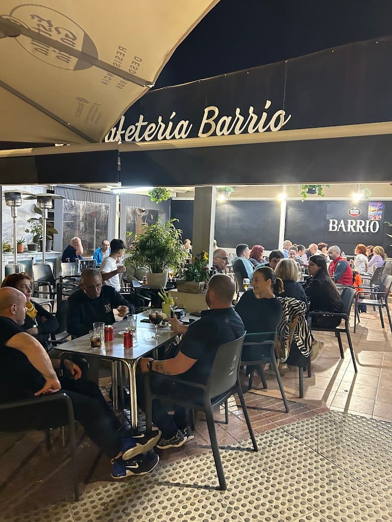 BAR BARRIO - bar para ver fútbol en Benidorm