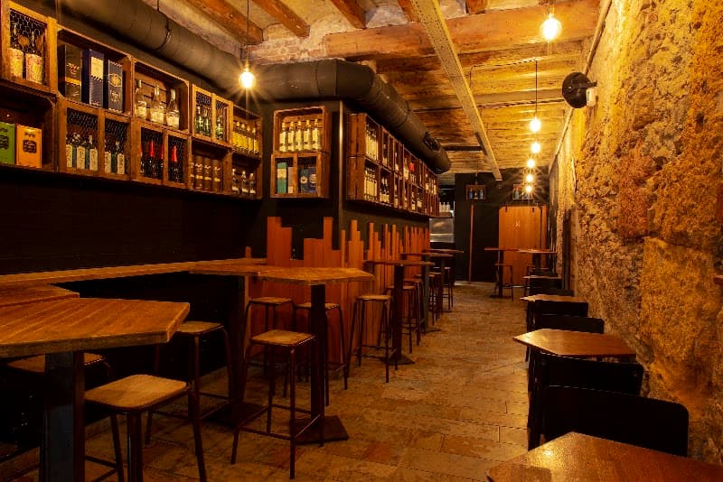 4 Latas Tarragona - bar para ver fútbol en Tarragona