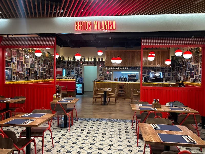 Berto's Milanesa & Sports Bar - bar para ver fútbol en Barcelona
