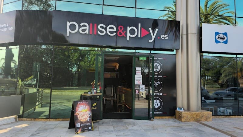 Salón de juego & Sports Bar Pause&Play
