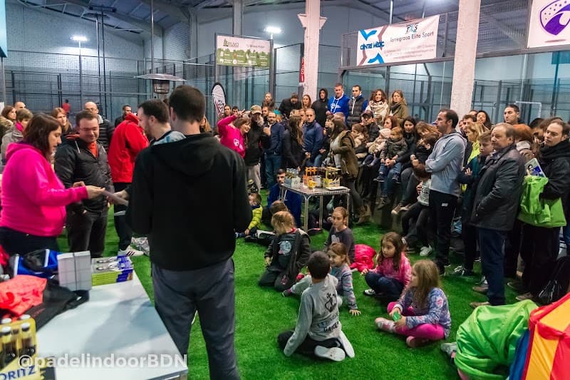 PÀDEL INTERIOR BADALONA - bar para ver fútbol en Badalona