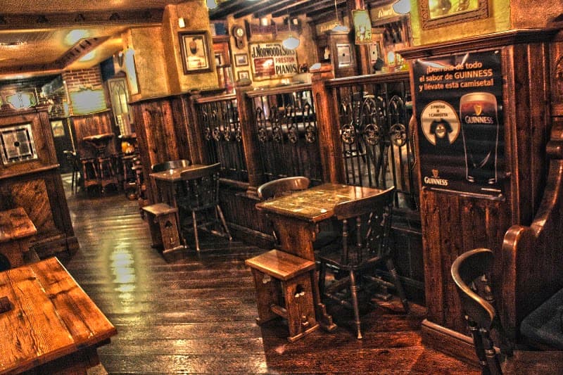 Plaza Canterbury - bar para ver fútbol en Jerez de la Frontera