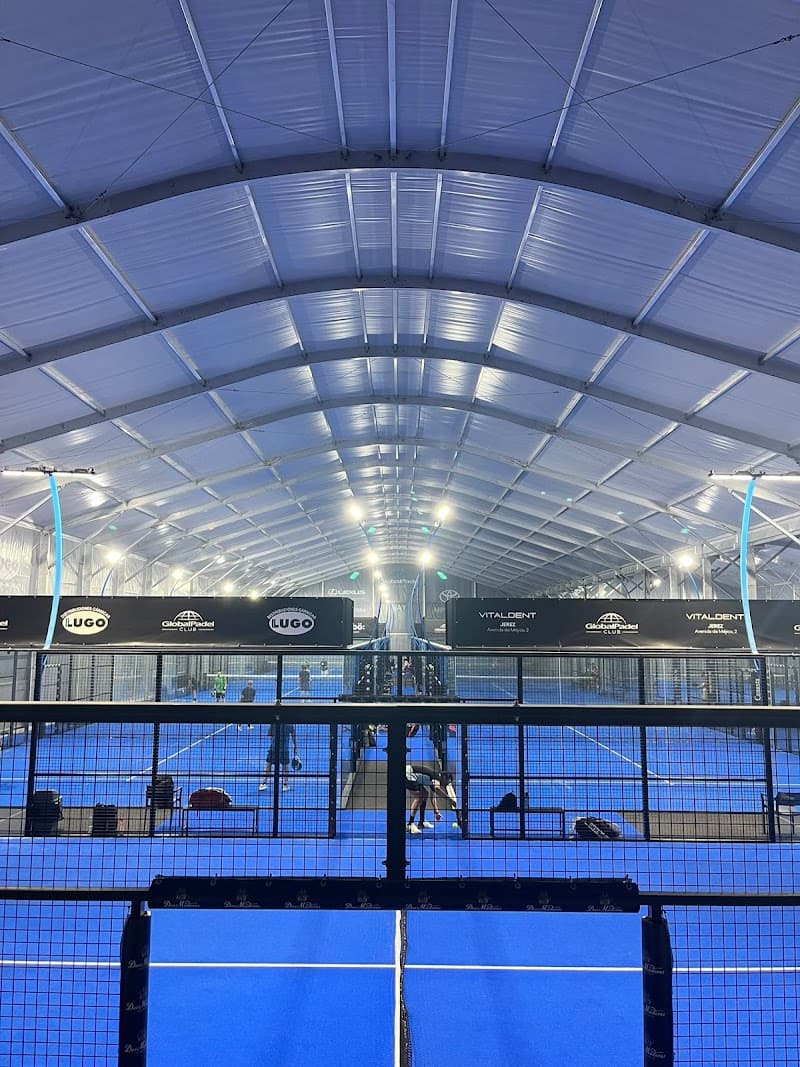 Club GlobalPadel - bar para ver fútbol en Jerez de la Frontera