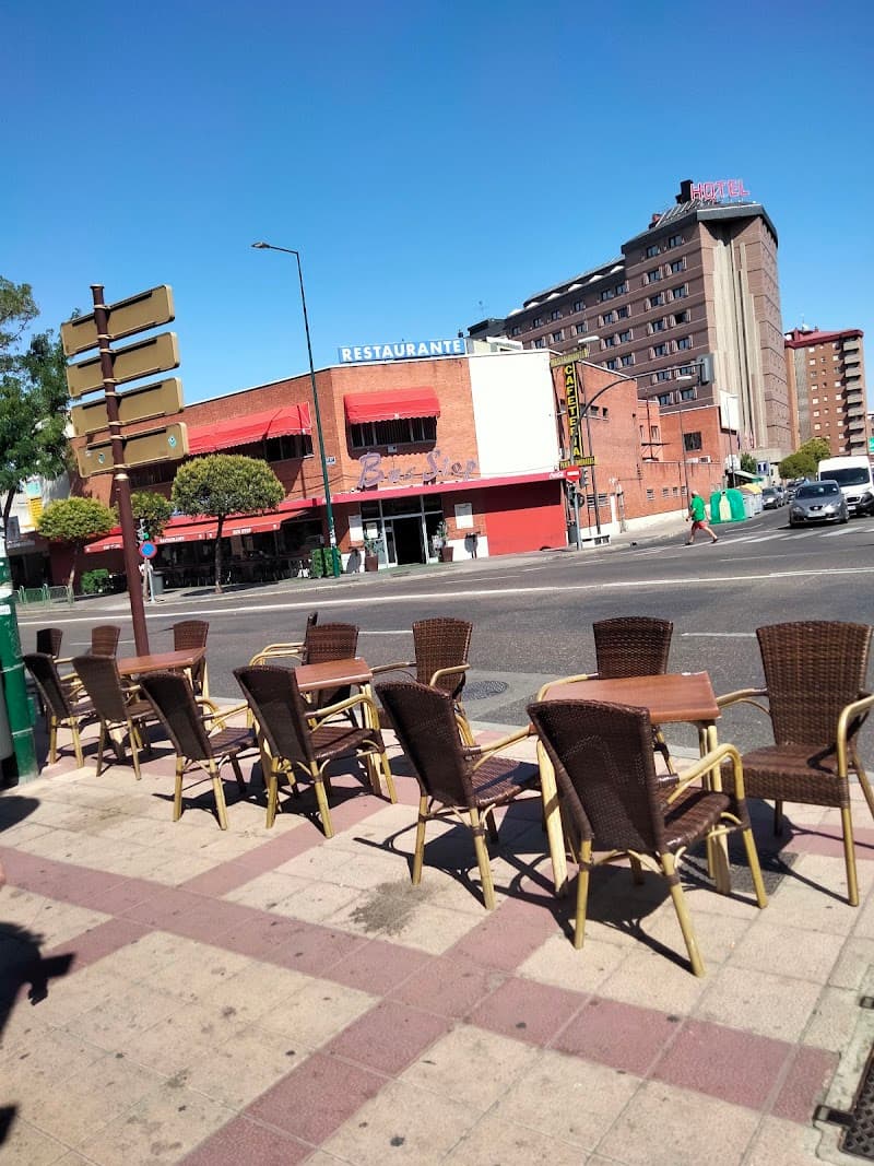 Amberes Central Station Bar - bar para ver fútbol en Valladolid