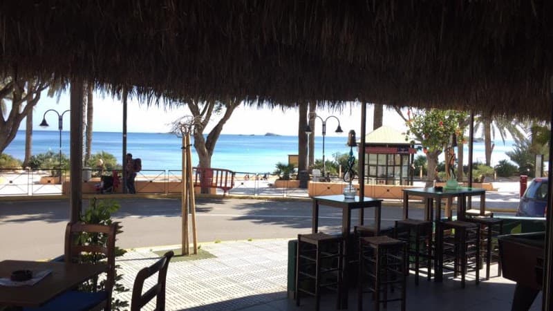 Coolture Café Ibiza - bar para ver fútbol en Ibiza