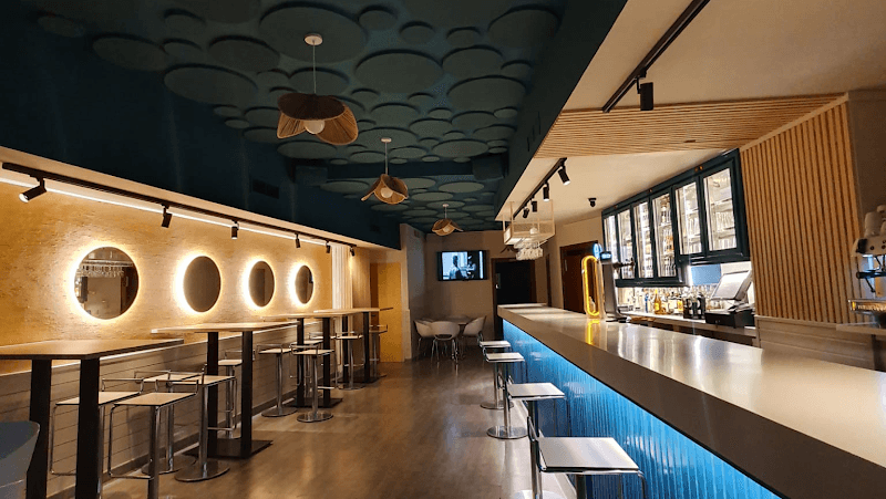 Cervecería y Copas Seven 7 - bar para ver fútbol en Albacete