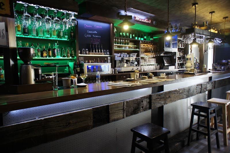 La Mundial Cervecería Internacional - bar para ver fútbol en León