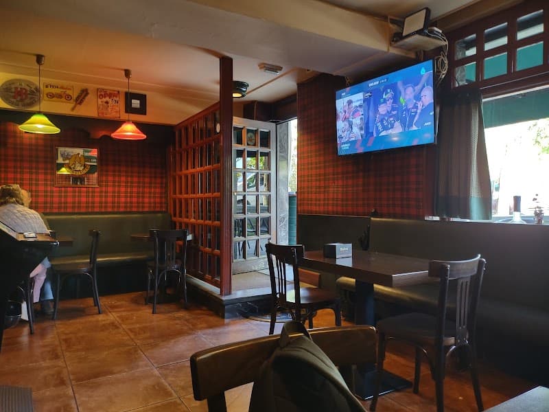 Vicen's Taberna Musical - bar para ver fútbol en Oviedo