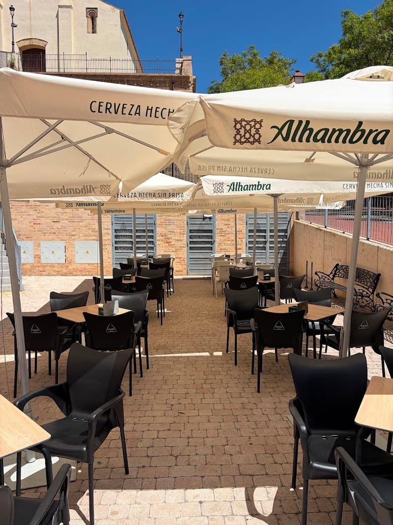 Daniel´s Tavern - bar para ver fútbol en Huelva