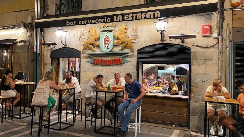 Bar Cerveceria La Estafeta - bar para ver fútbol en Pamplona