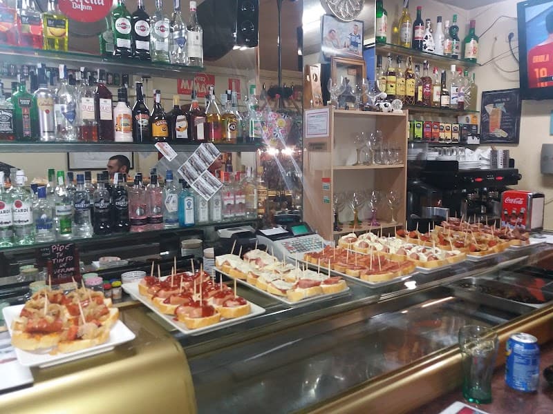 Bar Granja Selva - bar para ver fútbol en Badalona