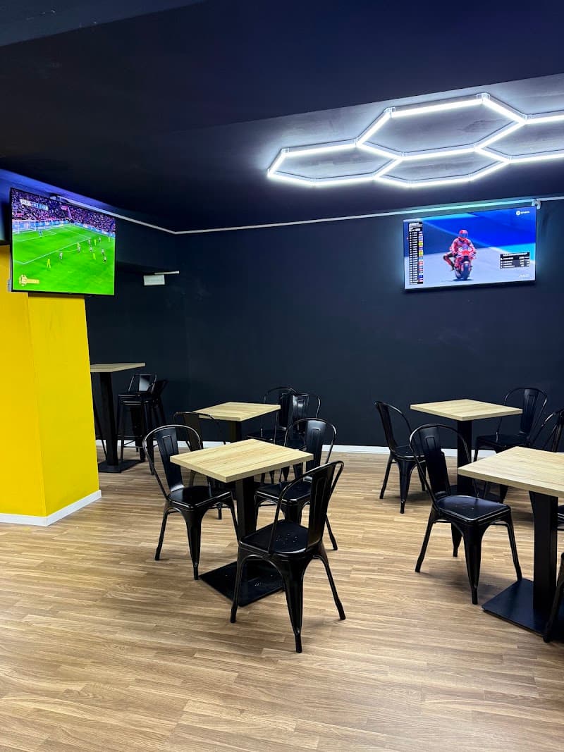 Carambola sport bar - bar para ver fútbol en Barcelona