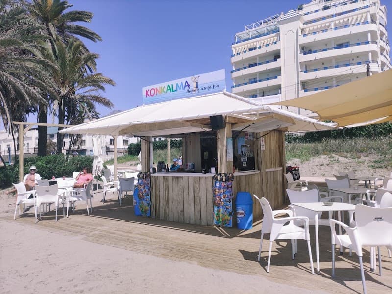 Chiringuito KonKalma - bar para ver fútbol en Marbella