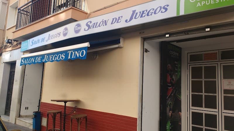 Salon de Juegos Tino - bar para ver fútbol en Huelva