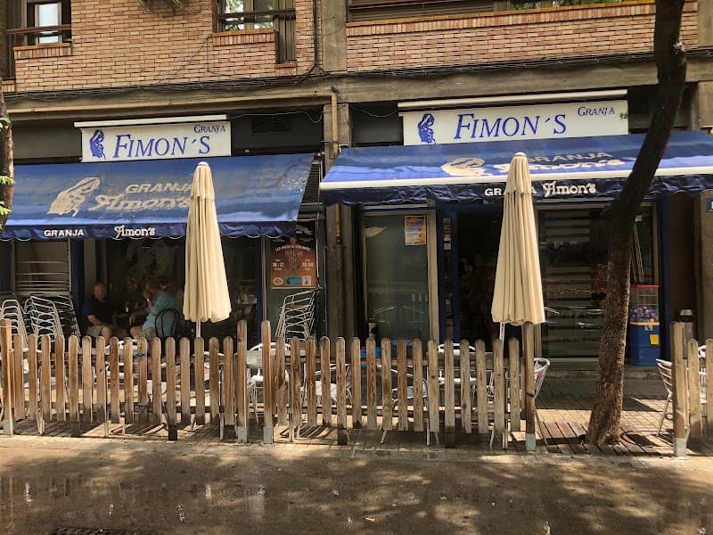 Fimon's - bar para ver fútbol en Badalona