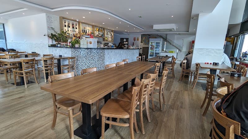 CENTRIC - bar para ver fútbol en Badalona