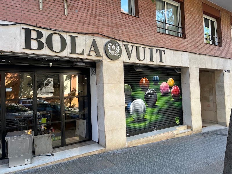 Bola Vuit Sports Bar Pool & Snooker - bar para ver fútbol en Barcelona