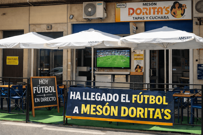 Mesón Dorita’s Tapas y Cuchara - bar para ver fútbol en Granada